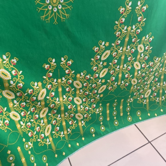 Dress - Picture 4 of 4